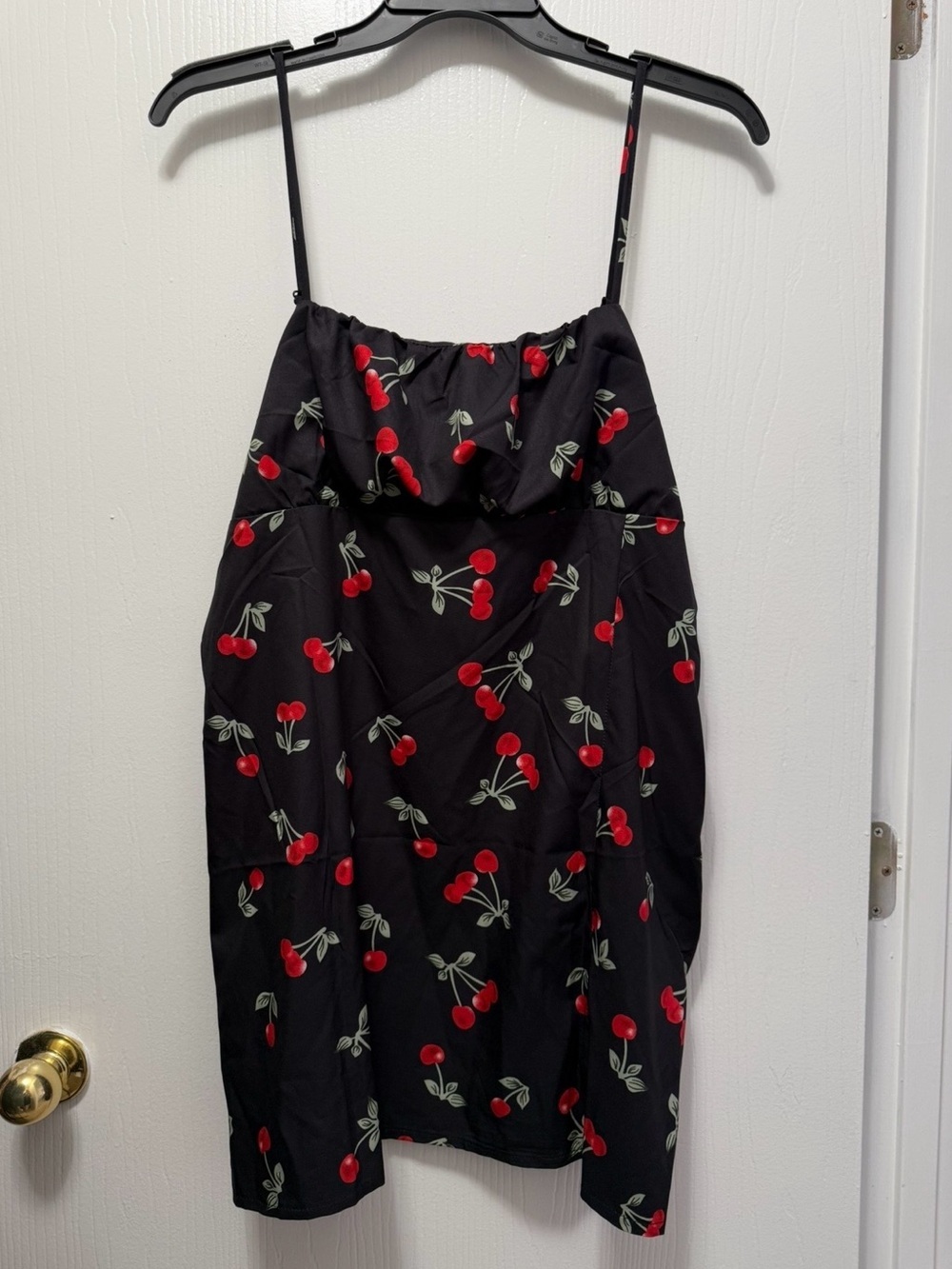BloomChic Black Cherry Print Cami Dress Plus Size 18 20 2X Ruched Bust Sundress